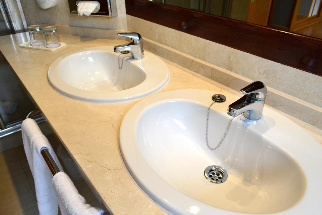 Hotel Alda Palacio Valdes Avilés Екстериор снимка