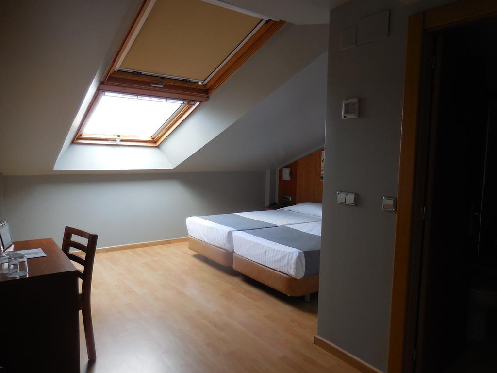 Hotel Alda Palacio Valdes Avilés Екстериор снимка