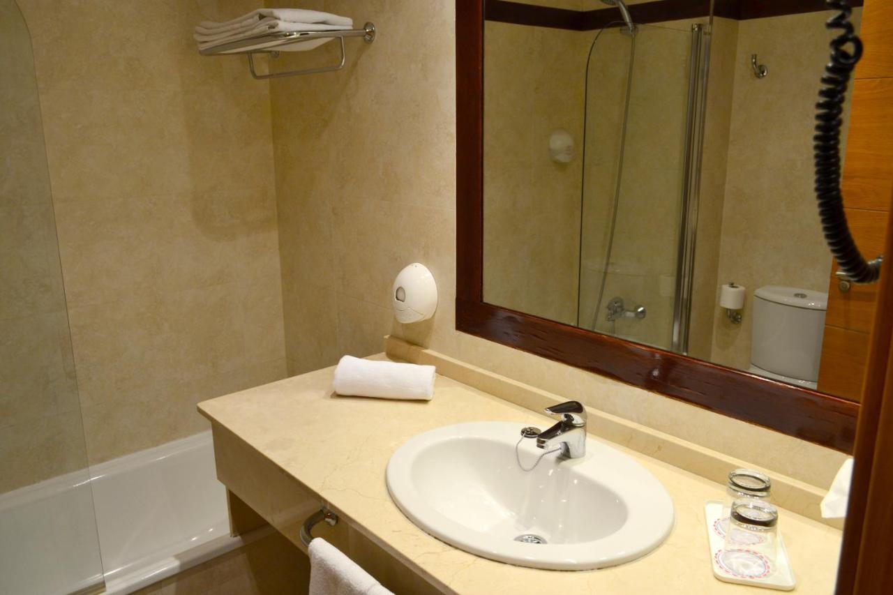 Hotel Alda Palacio Valdes Avilés Екстериор снимка